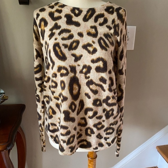 H&M Leopard Print Zipper Back Sweater Small - Picture 2 of 7